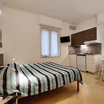 Apart-hotel Glicini Finale Ligure
