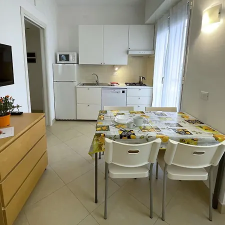 Glicini Lägenhetshotell Finale Ligure