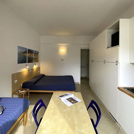 Lägenhetshotell Glicini 2*