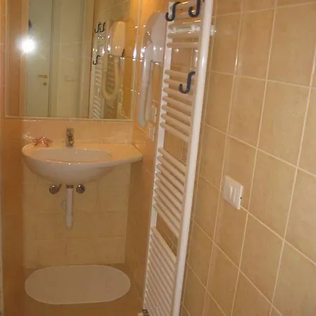 公寓式酒店 Glicini 菲纳莱利古雷