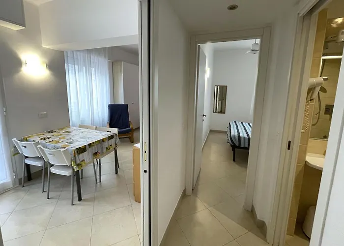 Glicini Finale Ligure