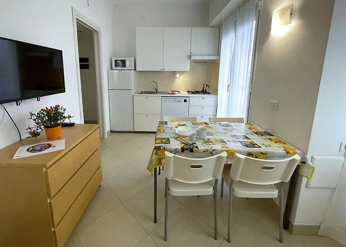 Glicini Aparthotel Finale Ligure