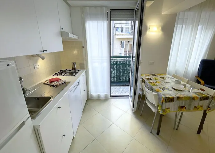 Glicini 3* Finale Ligure