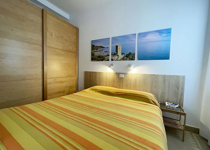 Glicini Aparthotel 3*