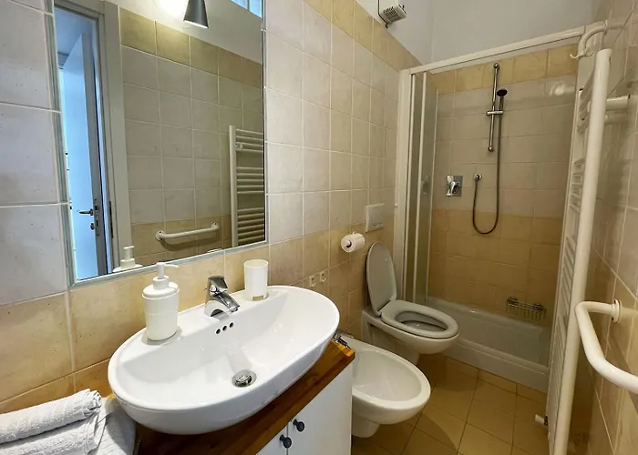 Aparthotel Glicini 3*