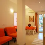 Aparthotel Glicini 3*
